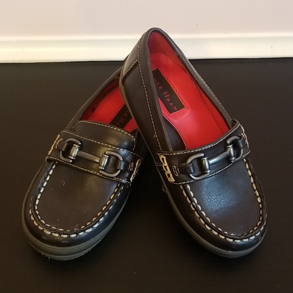 COLE HAAN brown loafers